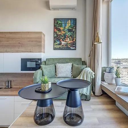 Modern Near The Center * Βίλνιους